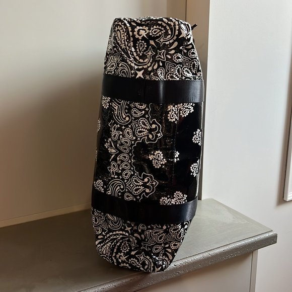 Supreme SS/21 Black Bandana Tarp Small Duffle Bag - Picture 4 of 12